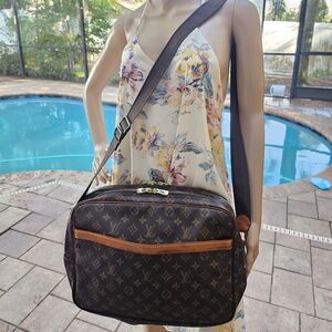 Authentic louis vuitton reporter gm